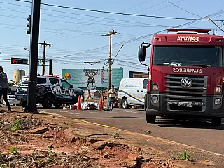 Caminhão tenta conversão, atinge bike elétrica e mata ciclista em Nova Andradina