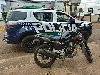 PM recupera moto furtada enquanto dono procurava pelo veículo em Rio Brilhante