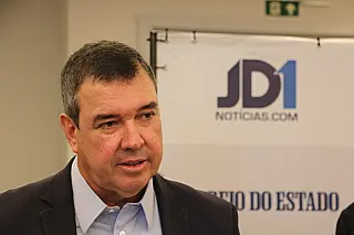 Riedel abre série de sabatinas do ‘Frente a Frente’ e elogia projeto "ousado"