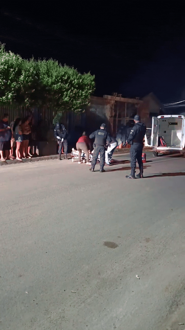 Adolescente é ferido a tiros e socorrido em estado grave em Água Clara