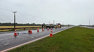 Motociclista morre após colidir com carreta na BR-163, em Rio Brilhante