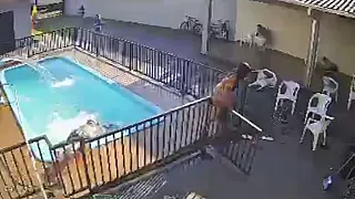 Sobrevivente de ataque a tiros no Tarumã tinha mandado de prisão em aberto