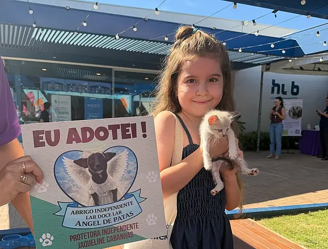 Feira de adoção acontece em comemoração ao Dia dos Animais em Campo Grande
