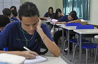 De graça e ao vivo! Aulão prepara jovens de MS para o Enem 2026
