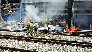 Piloto morre carbonizado após monomotor cair em pátio de metrô de Belo Horizonte