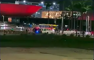 AGORA: Polícia aciona esquadrão antibomba após mochila ser deixada perto do STF