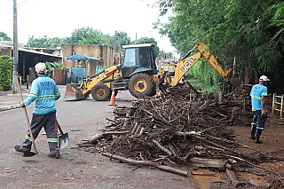 Prefeitura atua no rescaldo de temporal após chuvas intensas e queda de granizo