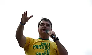 Aliado de Trump confirma chegada de Flávio Bolsonaro aos Estados Unidos