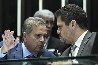 PL deve apoiar Hugo Motta na Câmara, mas prepara disputa pelo comando do Senado