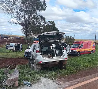 Motorista que causou acidente com van na BR-060 estava fugindo da polícia e é preso