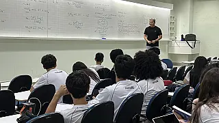 Aulão gratuito para Enem terá dicas para reta final em Campo Grande