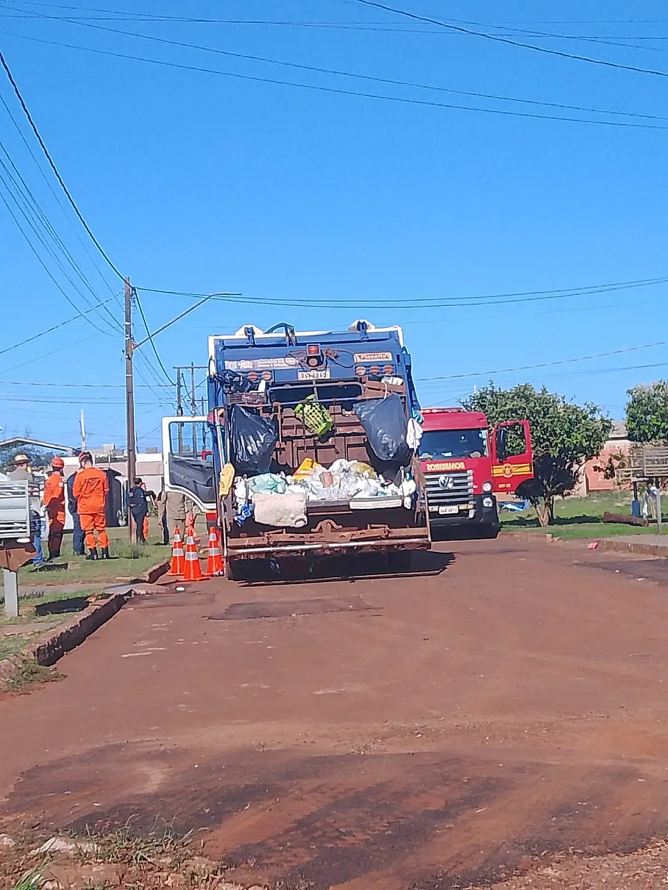 Gari morre após ser atropelado por caminhão de coleta de lixo em Ponta Porã