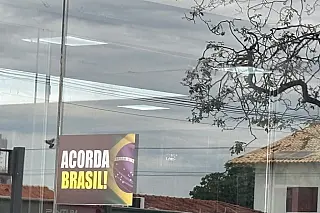 'Nojo de petistas': MPT determina retirada de placa em empresa de Campo Grande