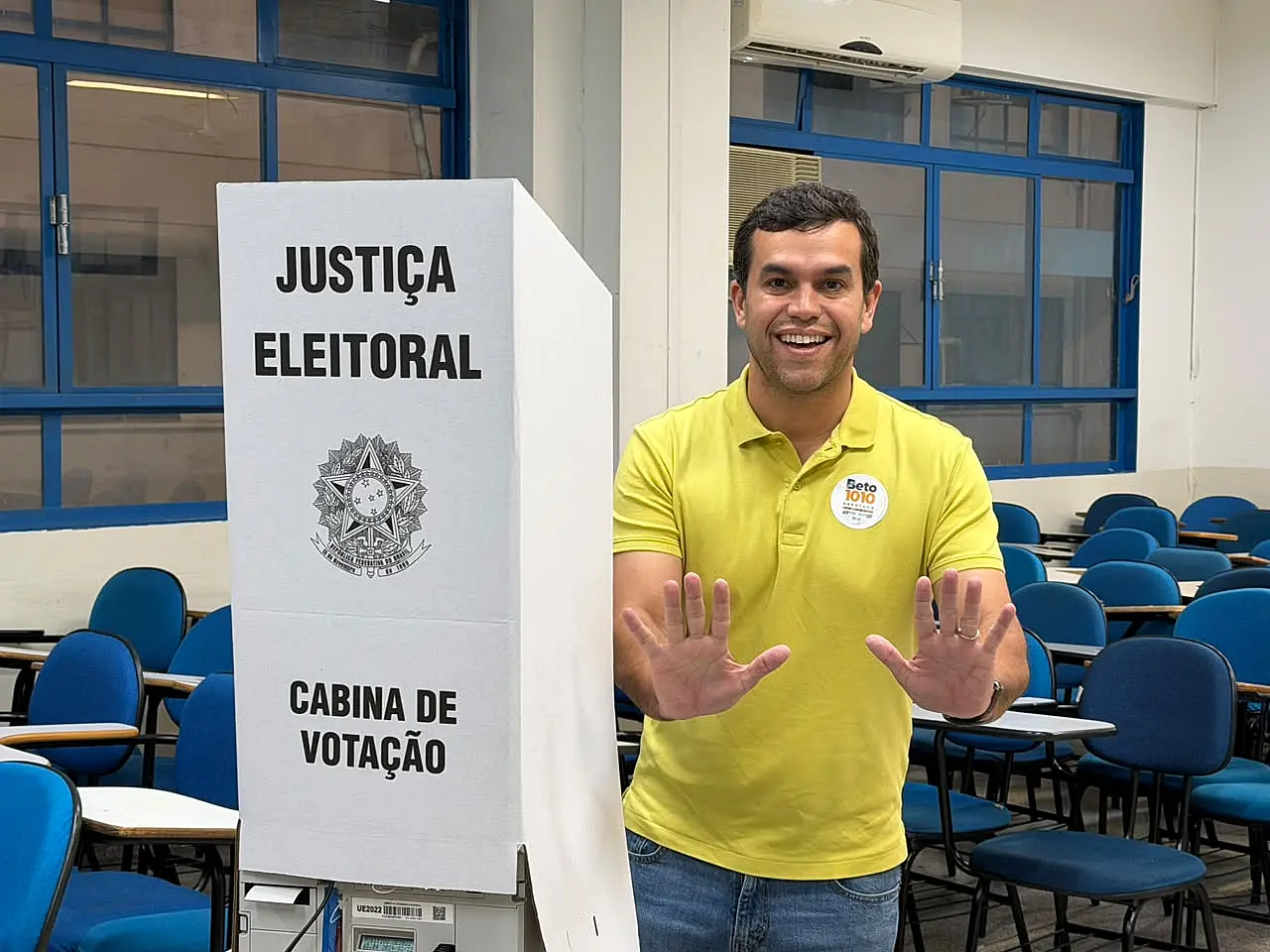 Beto Pereira vota em Campo Grande e projeta expansão do Republicanos no Congresso