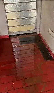 Chuva alaga casa no Otávio Pécora e posto de saúde no Bairro Moreninhas III