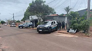 AGORA: Após assalto, ladrão morre em confronto com a PM na Capital
