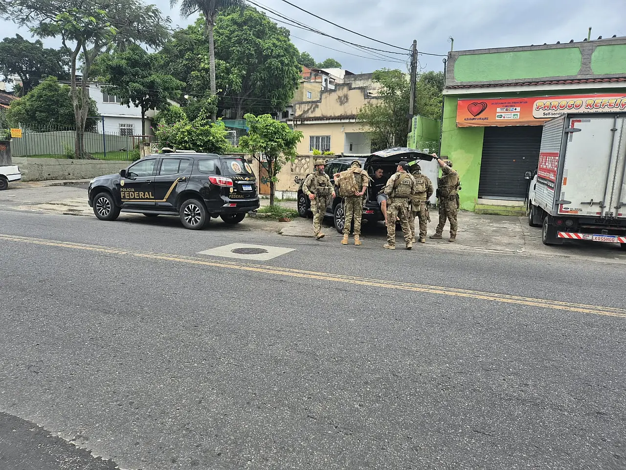 Polícia Federal e Gaeco desarticulam esquema de comunicação de líder de facção preso em Campo Grande