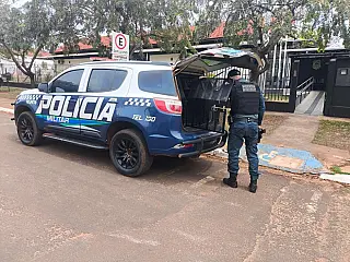 Professor flagra homem cometendo ato obsceno para crianças em praça de Ivinhema