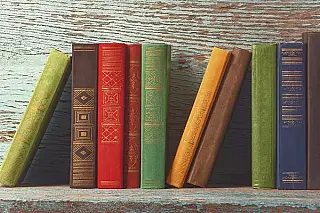 Do papiro às telas digitais: a força das histórias que transformam gerações no Dia Nacional do Livro