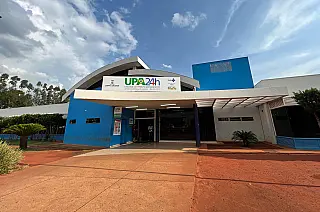 Dupla chega de moto e dispara várias vezes contra homem na Moreninha