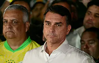 'Operação Alba': aliado de Trump cita plano para Flávio Bolsonaro nos EUA