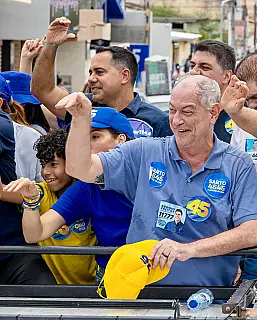 Derrotado pelo PT no Ceará, Ciro Gomes anuncia que vai à Justiça e critica STF