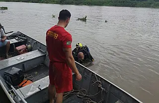 Turista desaparece ao tentar soltar linha de pesca no Rio Paraguai em MS